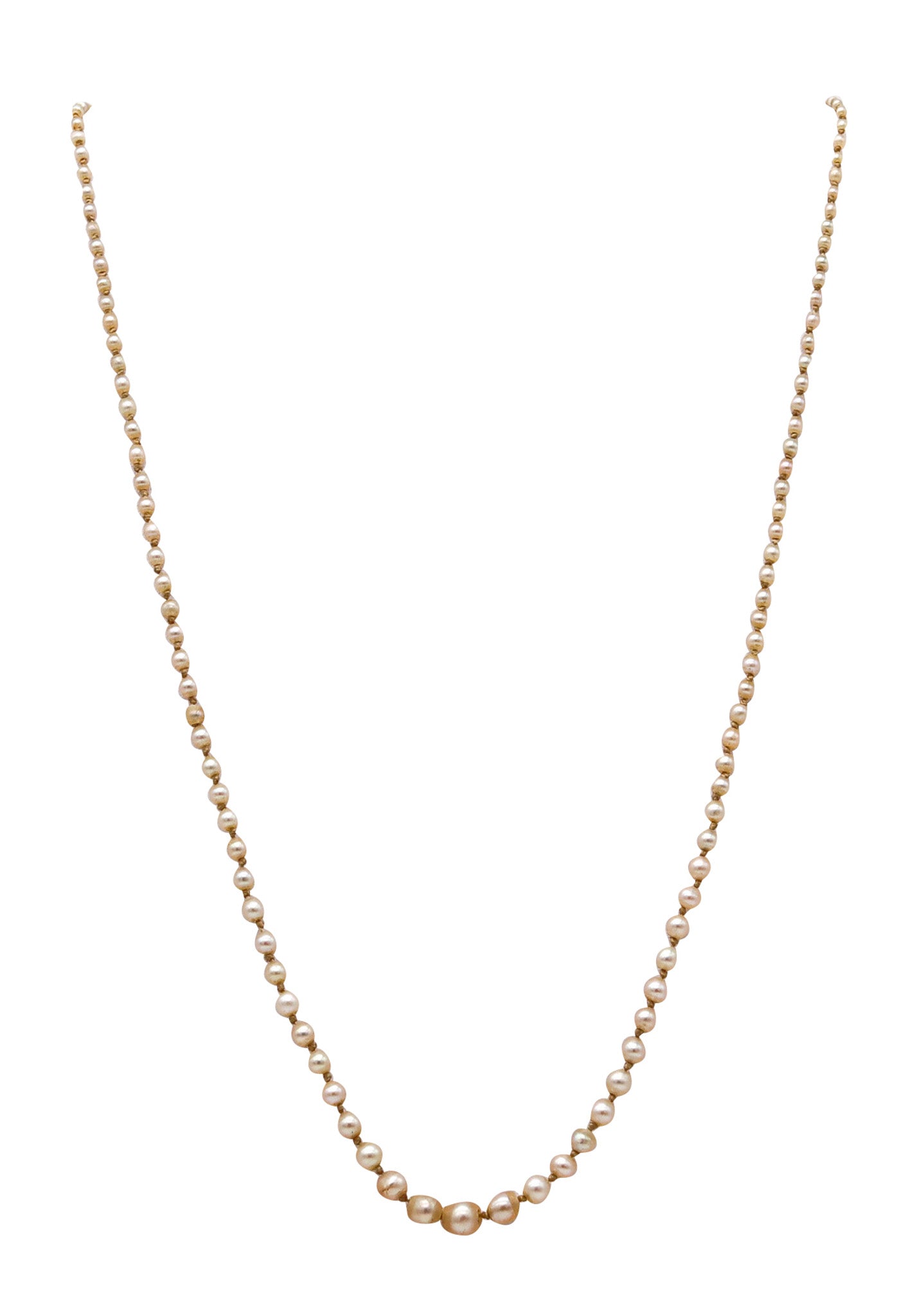 -Edwardian 1910 Natural Pearls Necklace In 18Kt Gold With Diamonds And Sapphires