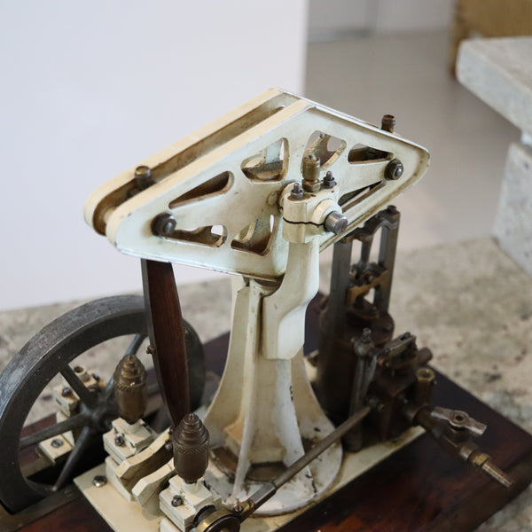 STUART TURNER 1898-1906 England Antique Half Beam Steam Engine Model
