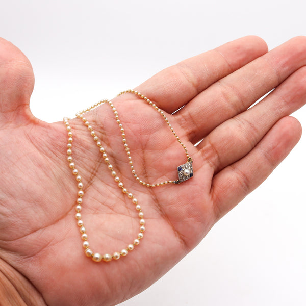 -Edwardian 1910 Natural Pearls Necklace In 18Kt Gold With Diamonds And Sapphires