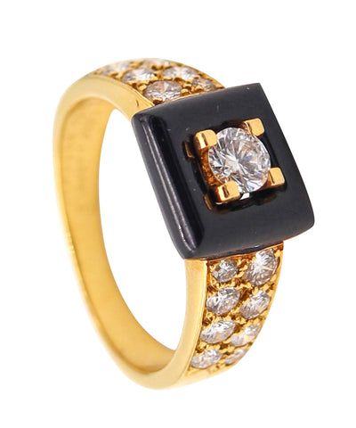 VAN CLEEF & ARPELS Cocktail Ring In 18Kt Yellow Gold With Onyx And Diamonds