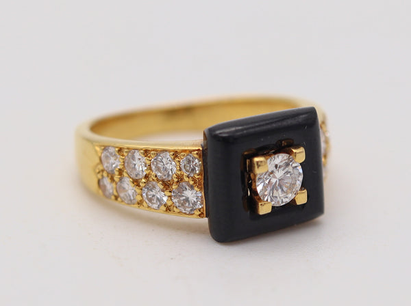 VAN CLEEF & ARPELS Cocktail Ring In 18Kt Yellow Gold With Onyx And Diamonds