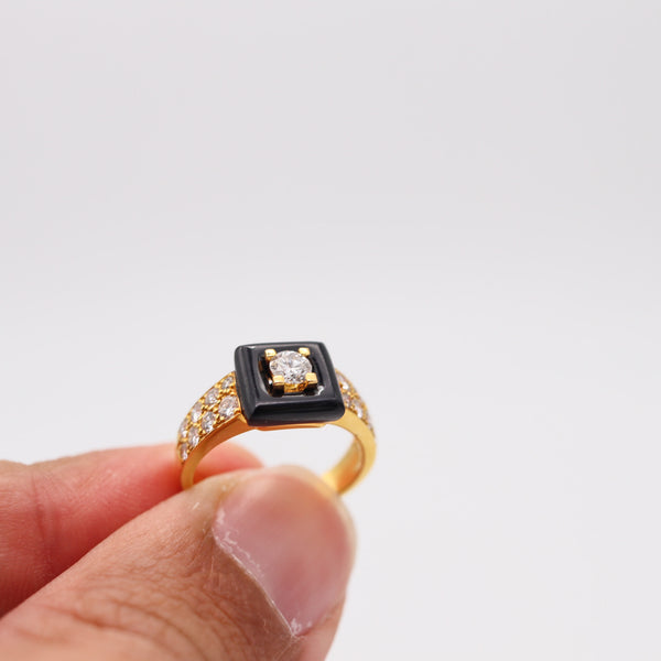 VAN CLEEF & ARPELS Cocktail Ring In 18Kt Yellow Gold With Onyx And Diamonds