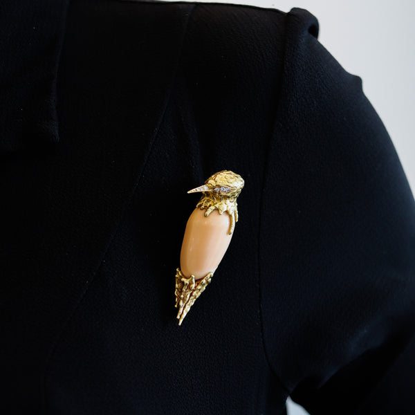 -Pierre Sterlé 1970 Modernist Bird Brooch In 18Kt Yellow Gold With Diamonds And Shell