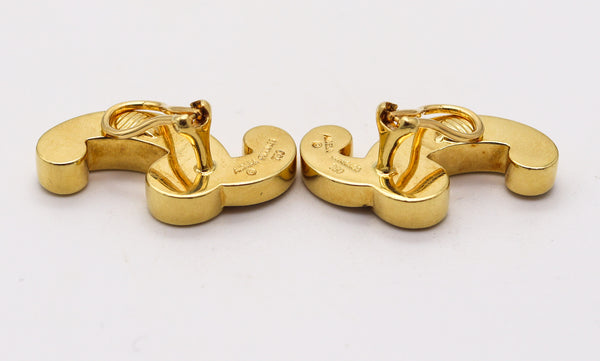 ANGELA CUMMINGS 1980 Free Forms White Nacre Clips-On Earrings In 18Kt Yellow Gold