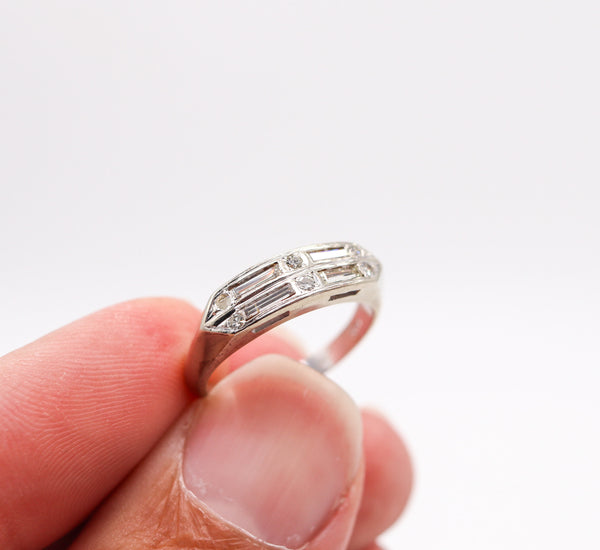 ART-DECO 1935 Antique Band Ring In 14Kt White Gold With VS Diamonds