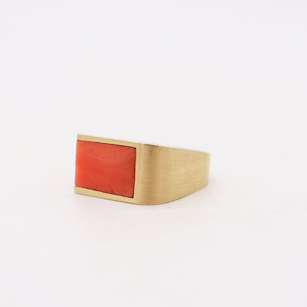 GÜBELIN 1970 Geometric Cocktail Ring In 18Kt Yellow Gold With Squared Coral