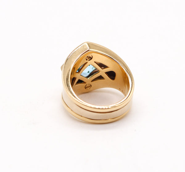 MARINA B. Modernist Alfa-Den Cocktail Ring In Solid 18Kt Gold With Blue Topaz