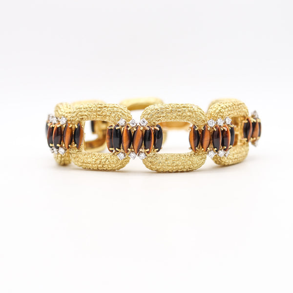 -La Triomphe 1970 Modernist Bracelet 18Kt Gold With 39.48 Ctw In Diamonds And Tiger Eye