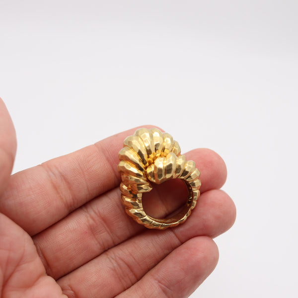 HENRY DUNAY New York Massive Cocktail Ring In Solid Faceted 18Kt Yellow Gold