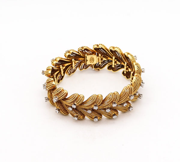 -La Triomphe 1970 Modernist Wired Bracelet 18Kt Gold With 4.50 Ctw In Diamonds