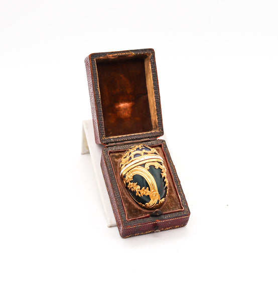 FRENCH 18th Century Baroque Egg Shaped Box In 18Kt Gold With Agate & Bloodstone