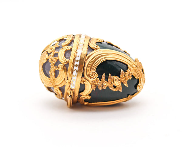 FRENCH 18th Century Baroque Egg Shaped Box In 18Kt Gold With Agate & Bloodstone