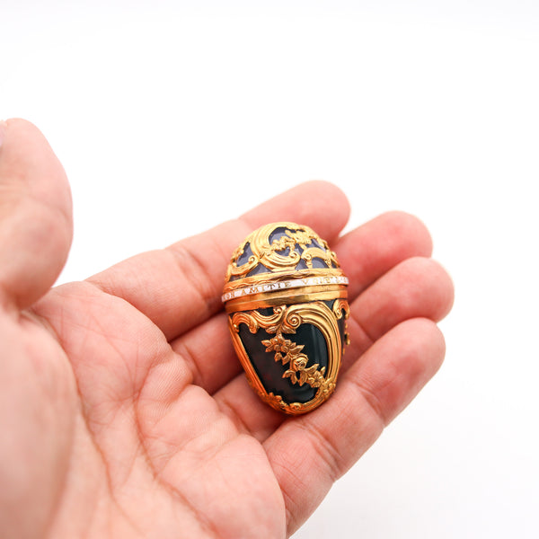 FRENCH 18th Century Baroque Egg Shaped Box In 18Kt Gold With Agate & Bloodstone