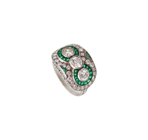-Art Deco 1930 Three Stones Ring In Platinum With 3.67 Ctw Diamonds And Emeralds