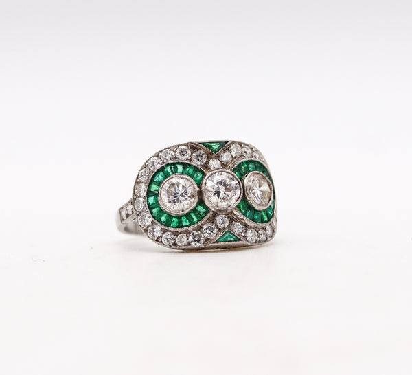 -Art Deco 1930 Three Stones Ring In Platinum With 3.67 Ctw Diamonds And Emeralds