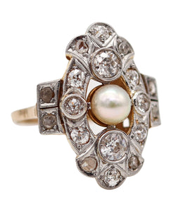 -Edwardian 1910 Natural pearl Ring In 18Kt Yellow Gold With 1.36 Ctw In Diamonds