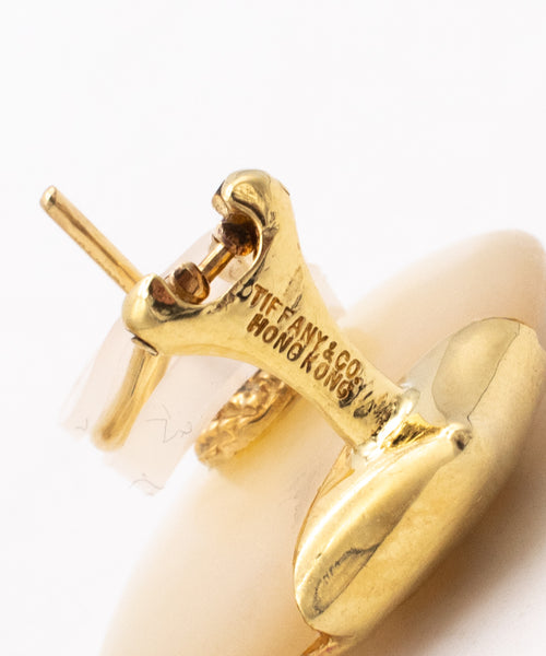 TIFFANY & CO. 1977 Angela Cummings Petals Earrings In 18Kt Gold With Carved Nacre