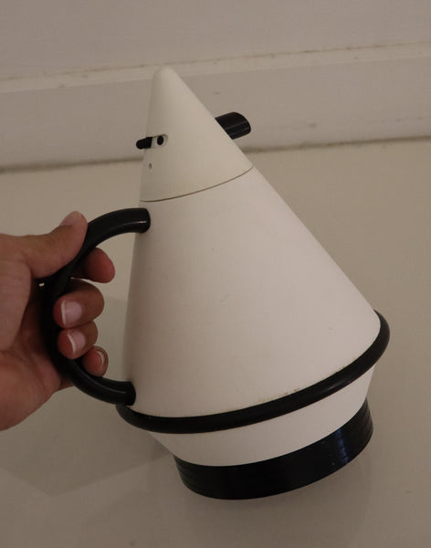 K. SHIGETO 1980 Memphis Design Modernist Zojirushi Coffee-Tea Pot Carafe In Plastic