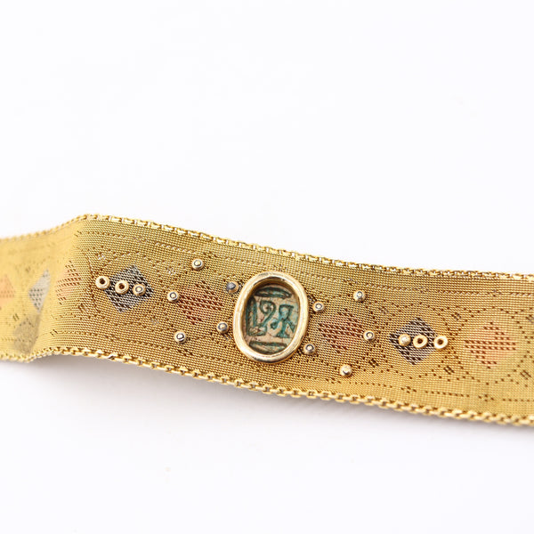 EGYPTIAN REVIVAL 1920 Italian Art Deco Mesh Bracelet In 18Kt Gold With Gemstones