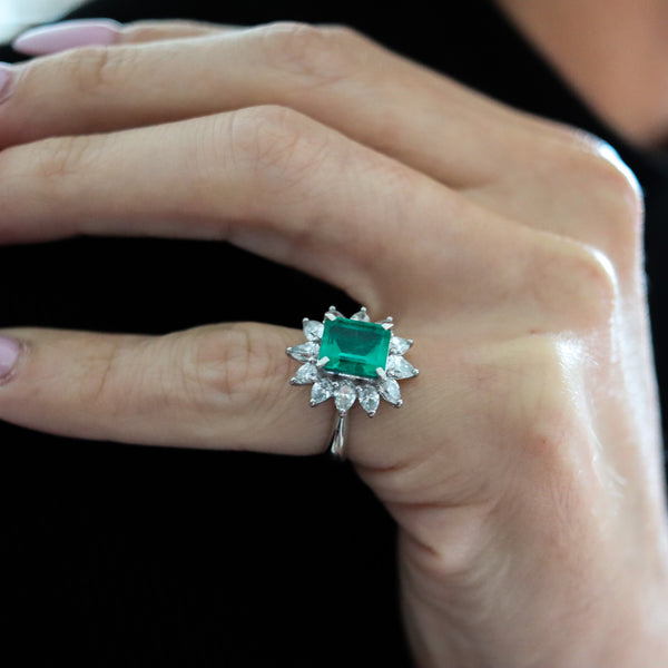 TIFFANY & CO. Gia Certified Platinum Cocktail Ring With 4.01 Ctw Emerald & Diamonds