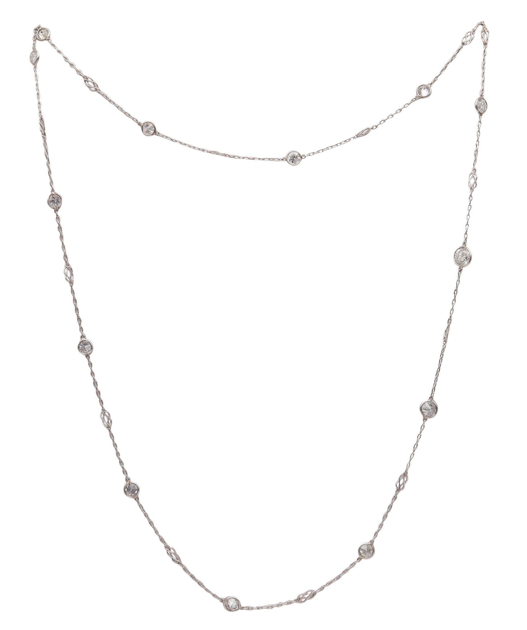 ART-DECO 1930 Diamonds Station Long Necklace In Platinum With 8.40 Ctw Diamonds