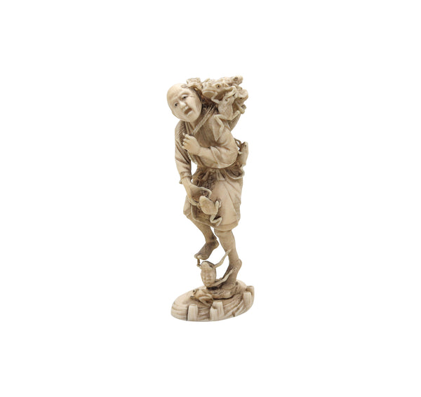 JAPAN 1890 Meiji Okimono Sculpture of a Man With Frogs Carved In Ivory