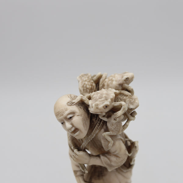 JAPAN 1890 Meiji Okimono Sculpture of a Man With Frogs Carved In Ivory