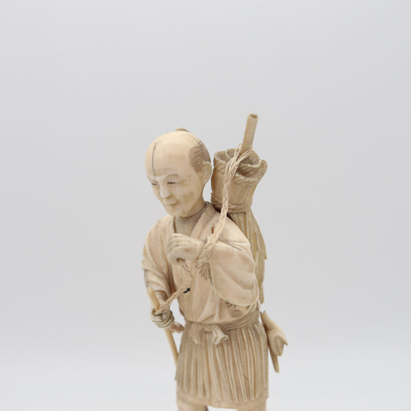 JAPAN 1890 Meiji Okimono Sculpture of a Fisherman Carved In Ivory