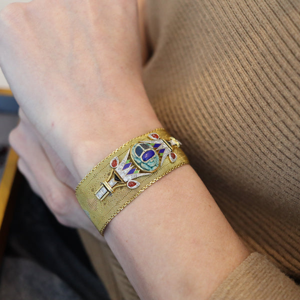 EGYPTIAN REVIVAL 1920 Italian Art Deco Mesh Bracelet In 18Kt Gold With Gemstones