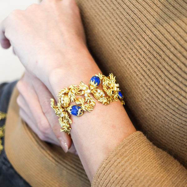 CARTIER 1970 Aldo Cipullo Bracelet In 18Kt Yellow Gold With Lapis & VS Diamonds