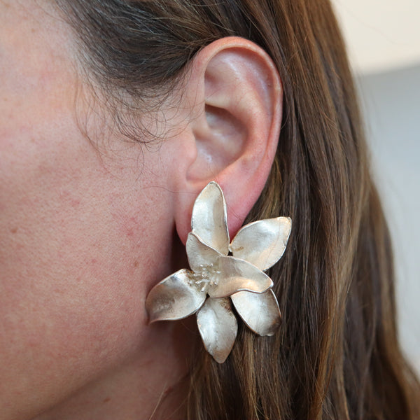 J GABRIEL 1970 Sculptural Orchids Flower Clips-On Earrings In .925 Sterling Silver
