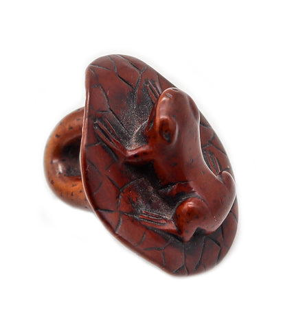 JAPAN 1900 Meiji Period Carved Wood Netsuke Of Frog Resting In A Lotus