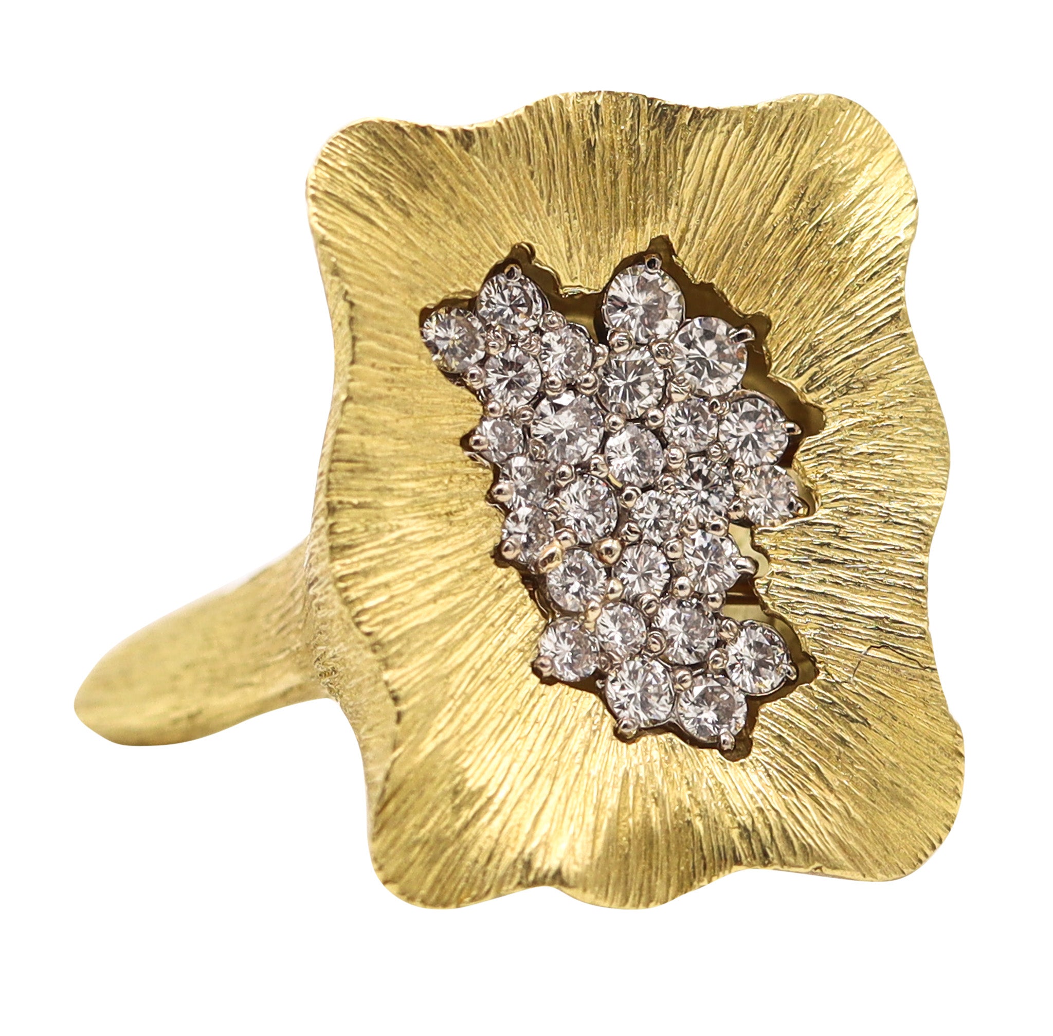 LA TRIOMPHE 1970 Sculptural Cocktail Ring In 18Kt Gold With 1.78 Ctw Diamonds