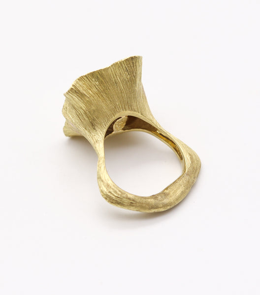 LA TRIOMPHE 1970 Sculptural Cocktail Ring In 18Kt Gold With 1.78 Ctw Diamonds