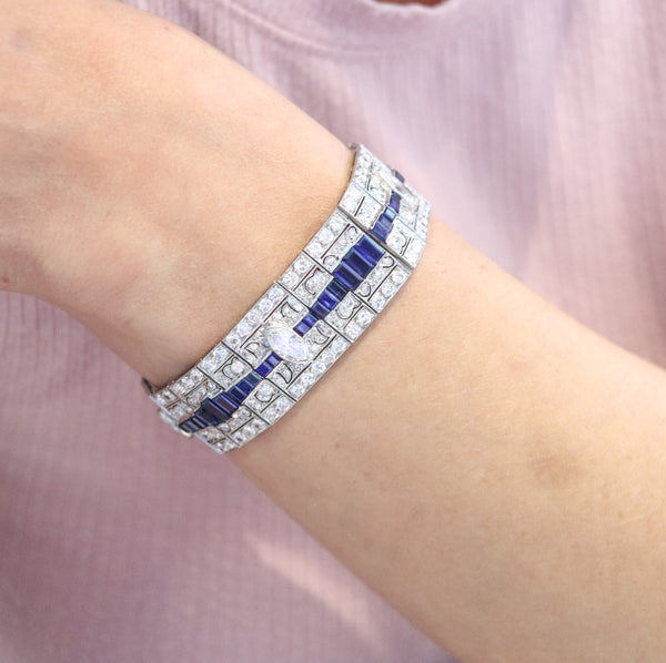 CARTIER 1930 Art-Deco Bracelet In Platinum With Diamonds & Sapphires In Box