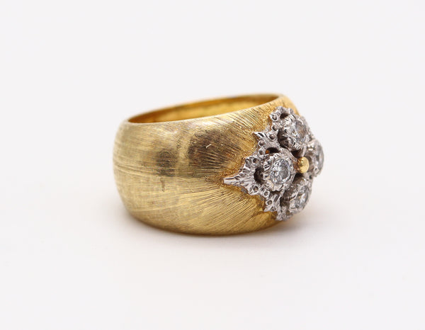 MARIO BUCCELLATI Milano Baroque Ring In Two Tones of 18Kt Gold With Diamonds
