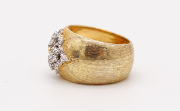 MARIO BUCCELLATI Milano Baroque Ring In Two Tones of 18Kt Gold With Diamonds