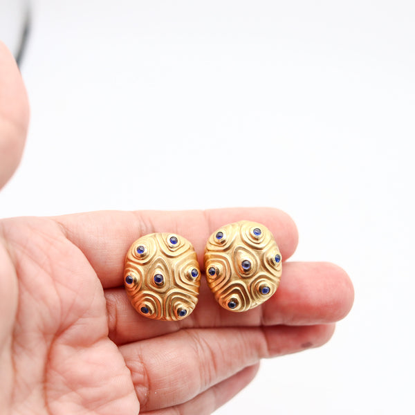 ANGELA CUMMINGS Sculptural Clip-On Earrings In 18Kt Gold With Sapphires