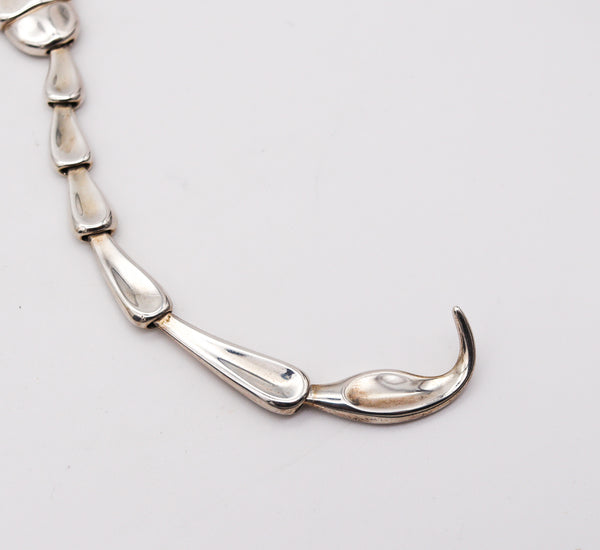 TIFFANY & CO. Elsa Peretti Sculptural Scorpion Necklace In .925 Sterling Silver In Box