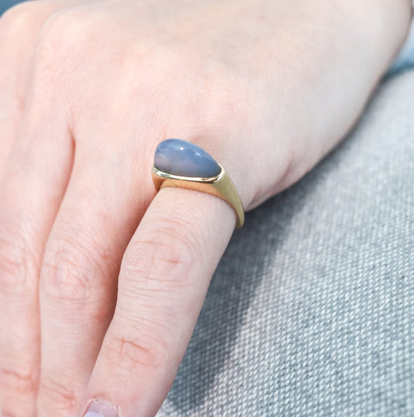 -Scandinavian Danish Ring In 14Kt Yellow Gold With 3.5 Cts In Blue Lace Agate