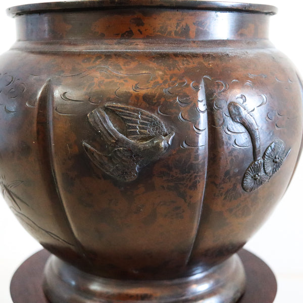 JAPAN 1900 Meiji Period Bronze Planter Vase With Carved Wood Base