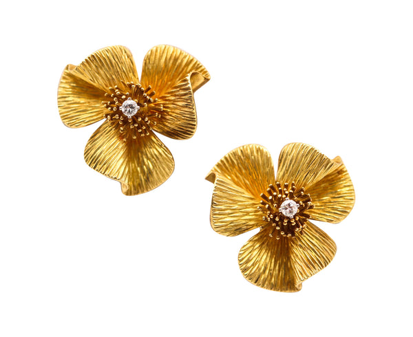 CARTIER 1950 Floriated Clips-On Earrings In 18Kt Gold With VS Diamonds