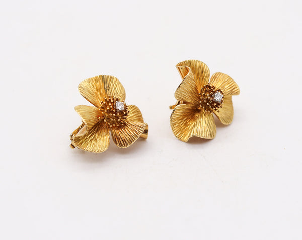 CARTIER 1950 Floriated Clips-On Earrings In 18Kt Gold With VS Diamonds
