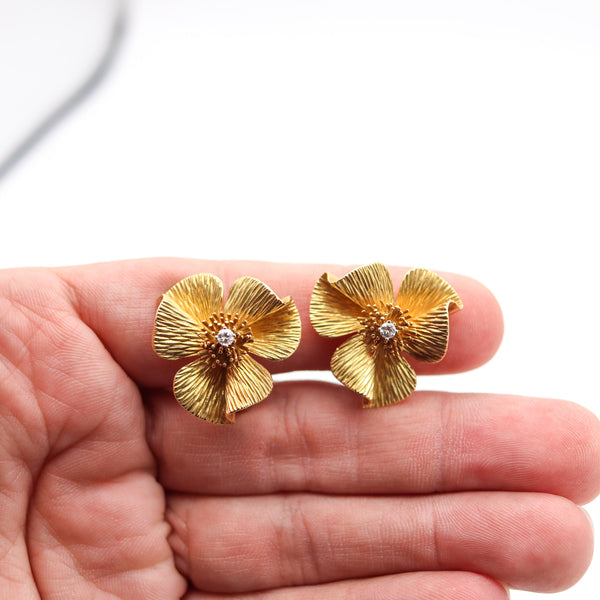 CARTIER 1950 Floriated Clips-On Earrings In 18Kt Gold With VS Diamonds