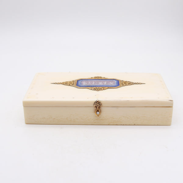 WEDGWOOD 1880 Cameo Rectangular Desk Box With 18Kt Yellow Gold Accents