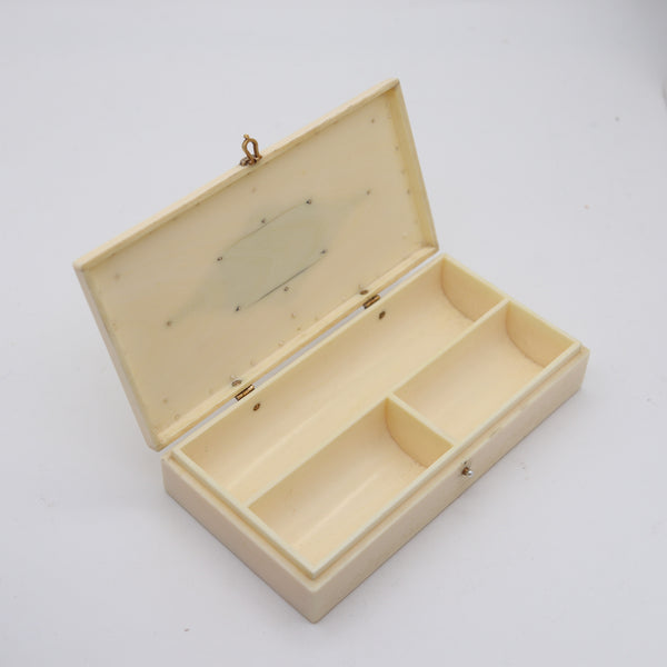 WEDGWOOD 1880 Cameo Rectangular Desk Box With 18Kt Yellow Gold Accents