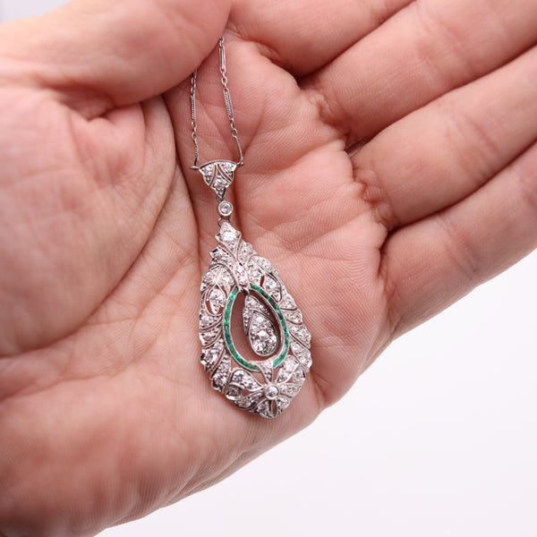 Art-Deco 1925 Platinum Necklace With VS Diamonds & Colombian Emeralds