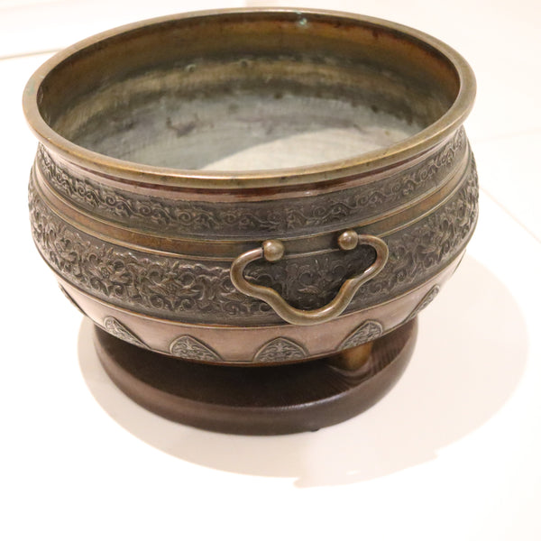 MEIJI 1868 Imperial Japan Round Hibachi Vase In Bronze With Carved Wood Base