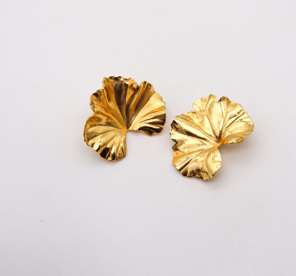 JAR PARIS Golden Geranium Clips On Earrings In 18Kt Gold and Aluminum