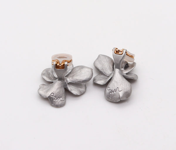 JAR PARIS Pansy Flowers Clips On Earrings In 18Kt Gold and Aluminum